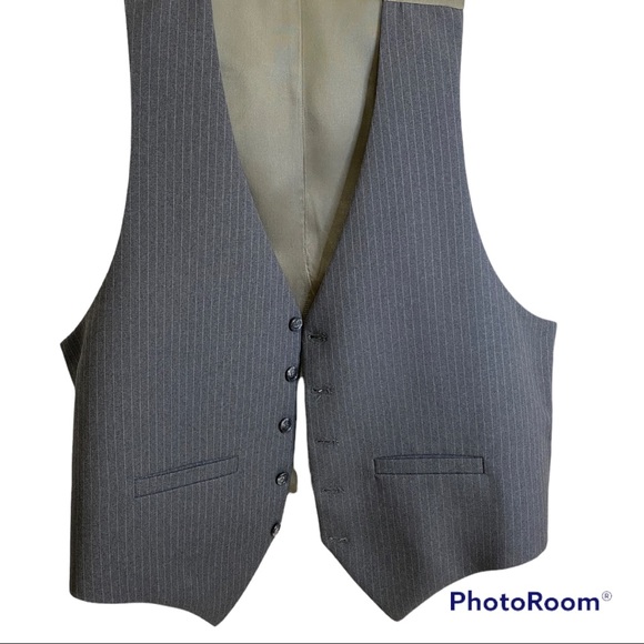 WEAR MANY WAYS Charcoal grey pinstripe vest - Picture 5 of 10